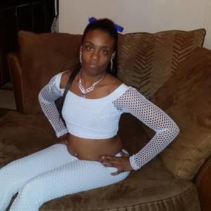 Meet your Posher, Celita